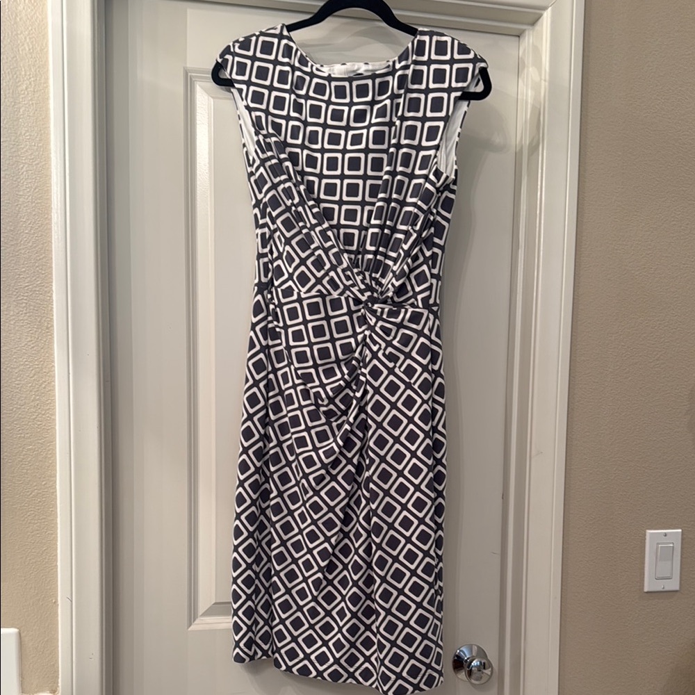 New Lauren Ralph Lauren Dark Grey & White Geometric Twist-Front Dress – Size 10